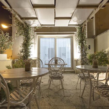 La Loggia Dei Rayno Bed & Breakfast Lecce Luaran gambar