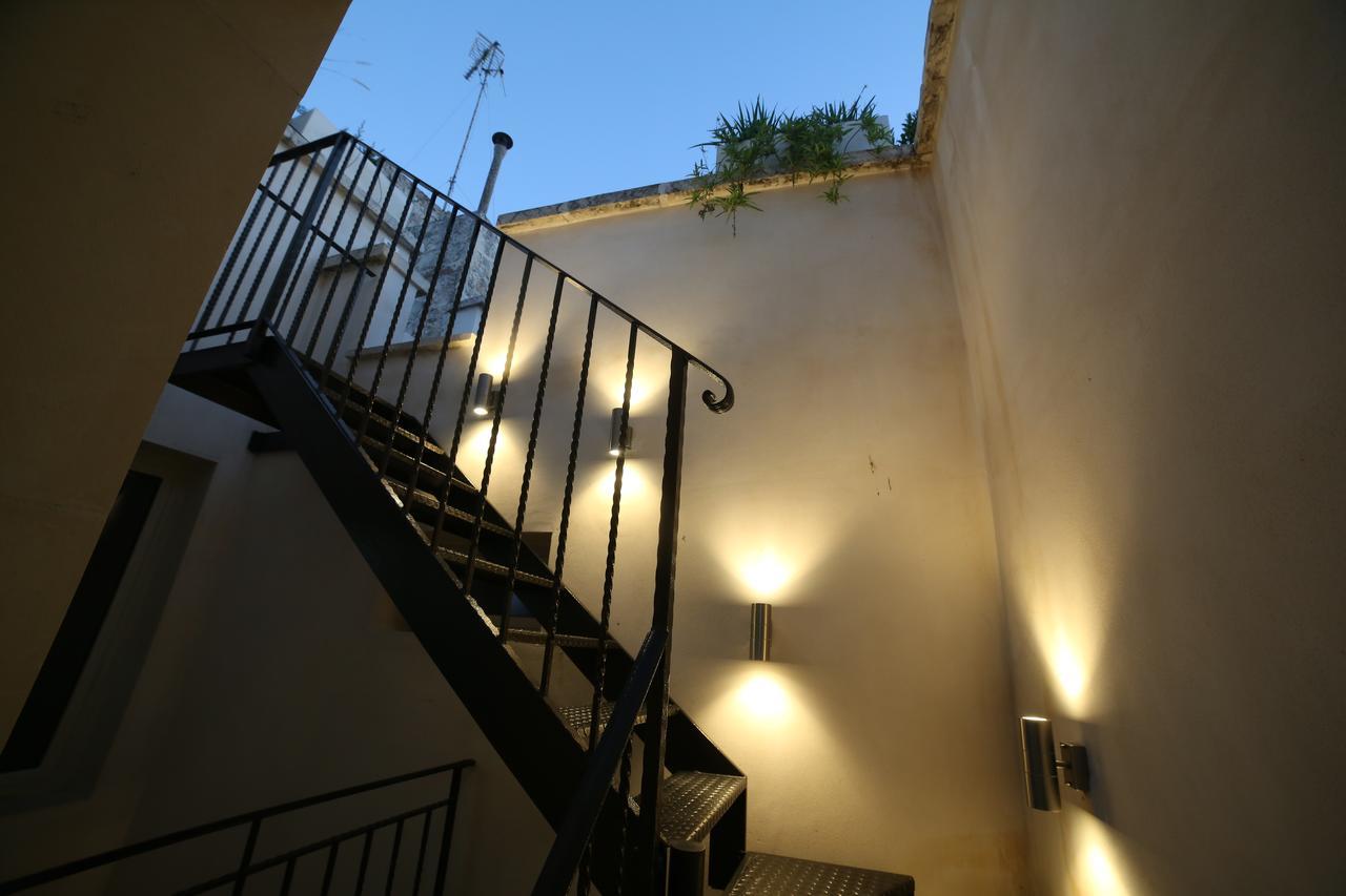 La Loggia Dei Rayno Bed & Breakfast Lecce Luaran gambar